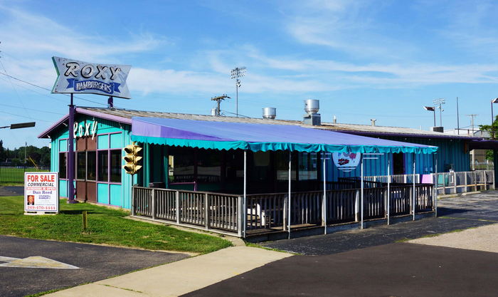 Roxys Hamburgers - 2002 Photo Cleveland Ave Location